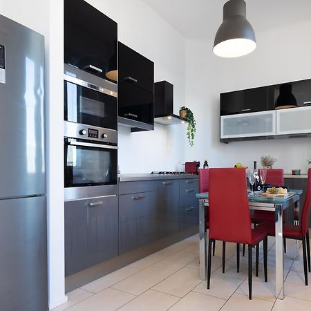 Nam House & Posto Auto Apartment Milan Exterior photo